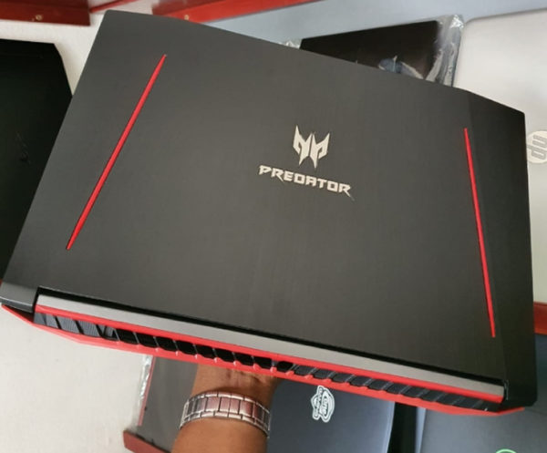 Acer predator Helios 300 PC Gaming Cameroun